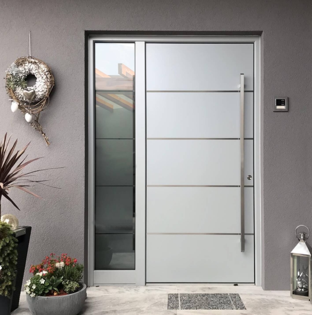 INOTHERM 2 Bela vhodna vrata z obsvetlobo